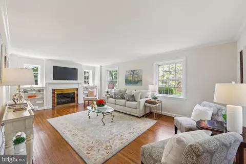 Living - 320 Overhill Rd, Wayne, PA 19087 photo 1 of 4