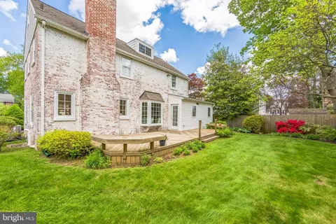 Exterior - 320 Overhill Rd, Wayne, PA 19087 photo 8 of 10