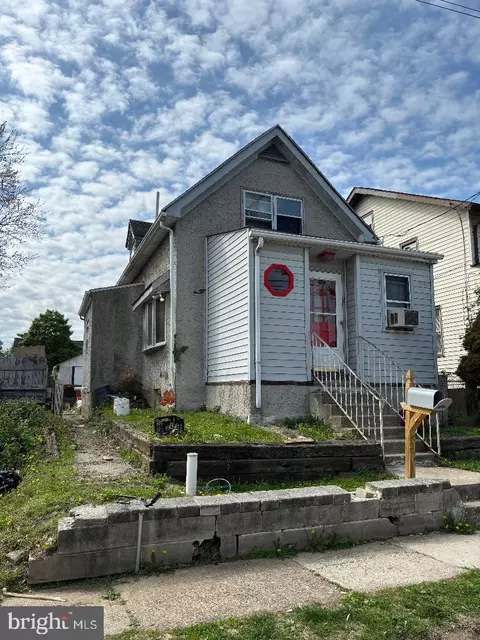 517 Johnson Ave, Linwood, PA 19061