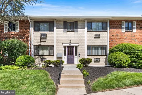 1 Lawrence Rd #L2A, Broomall, PA 19008