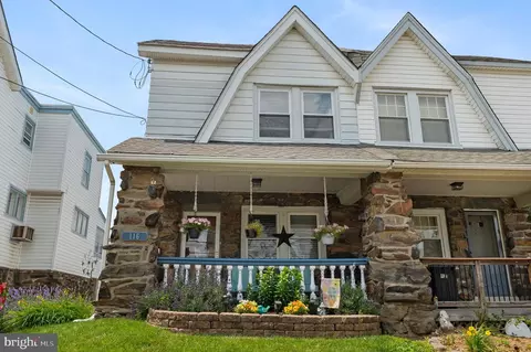 116 Oakley Rd, Darby, PA 19082 photo 2