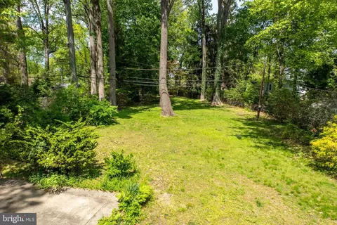 Exterior - 314 Spring Valley Rd, Springfield, PA 19064 photo 8 of 11