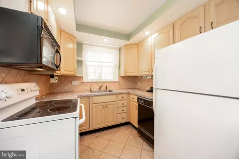 Kitchen - 314 Spring Valley Rd, Springfield, PA 19064 photo 2 of 2