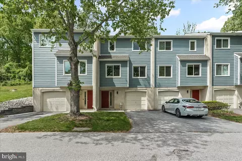 402 S Point Dr #402, Chadds Ford, PA 19317