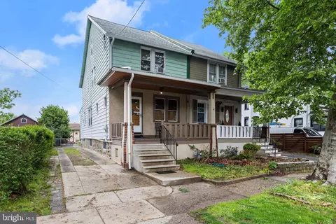 240 Hirst Ave, East Lansdowne, PA 19050