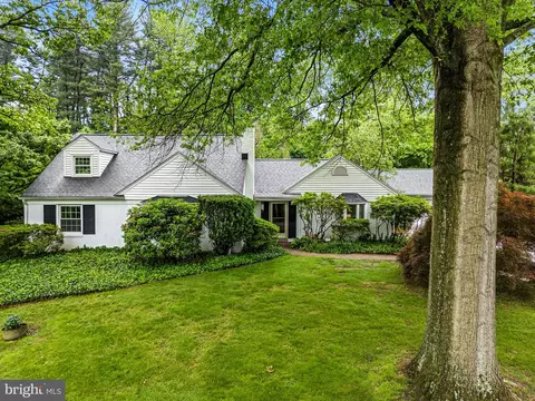 206 Martroy Ln, Wallingford, PA 19086 photo 2