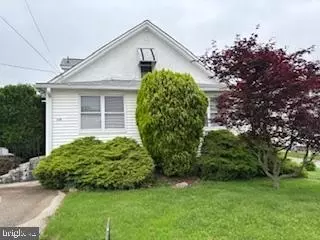 1128 Galbraith Ave, Chichester, PA 19061