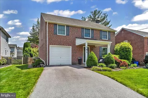 161 W Hillcrest Ave, Havertown, PA 19083