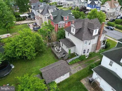 725 14th Ave, Prospect Park, PA 19076