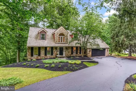 208 Birnam Wood Ln, Media, PA 19063
