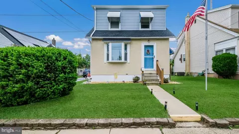 439 Hillcrest Ave, Glenolden, PA 19036