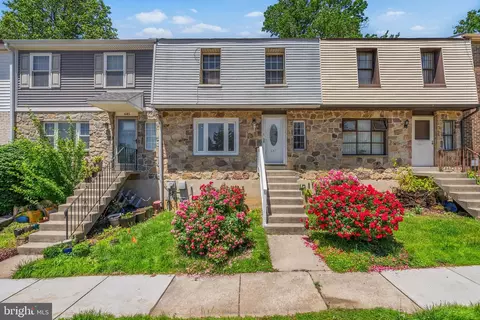 643 Saint Anthony Ln, Darby, PA 19082 photo 1