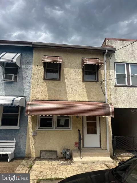 10 W 3rd St, Marcus Hook, PA 19061