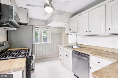 Kitchen - 2 E Avon Rd, Brookhaven, PA 19015 photo 1 of 1