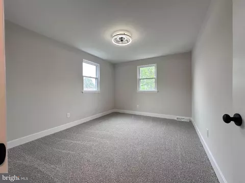 Bedroom - 215 Bridge Rd, Ogden, PA 19061 photo 6 of 9
