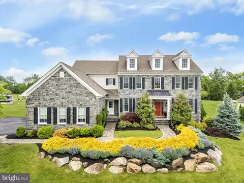 303 Greenbank Ln, Newtown Square, PA 19073