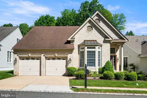45 S Valentine Dr, Garnet Valley, PA 19060