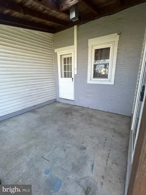 Exterior - 4 W 6th St, Marcus Hook, PA 19061 photo 3 of 5