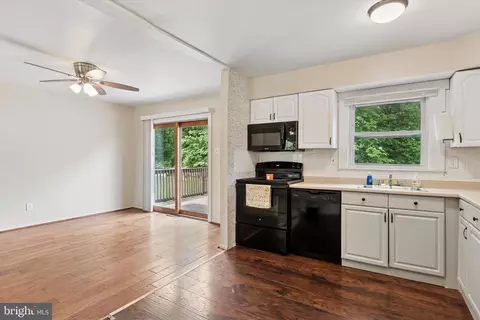 Entry Way - 2425 W Colonial Dr, Upper Chichester, PA 19061 photo 1 of 3