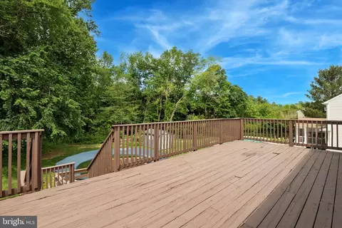 Exterior - 2425 W Colonial Dr, Upper Chichester, PA 19061 photo 2 of 4