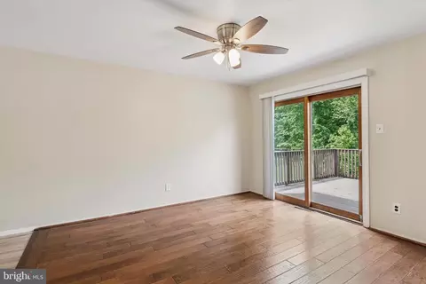 Living - 2425 W Colonial Dr, Upper Chichester, PA 19061 photo 3 of 5