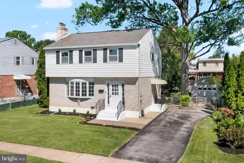 419 Lincoln St, Folsom, PA 19033