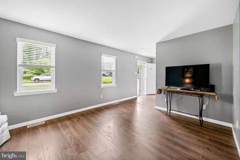 84 Winding Way, Ogden, PA 19061 photo 7