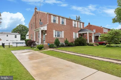 477 Olympic Ave, Havertown, PA 19083