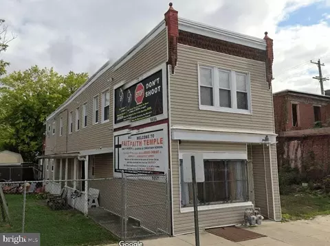 1021 W 7th St, Chester, PA 19013
