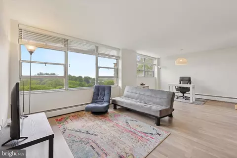 1030 E Lancaster Ave #723, Bryn Mawr, PA 19010