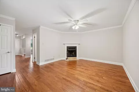 Living - 413 Eagle Rd # 7, Wayne, PA 19087 photo 2 of 3