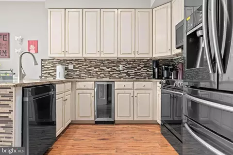 Kitchen - 24 Greythorne Woods Cir, Wayne, PA 19087 photo 1 of 3