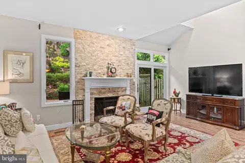 Living - 24 Greythorne Woods Cir, Wayne, PA 19087 photo 1 of 1