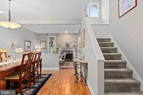 Entry Way - 24 Greythorne Woods Cir, Wayne, PA 19087 photo 1 of 1