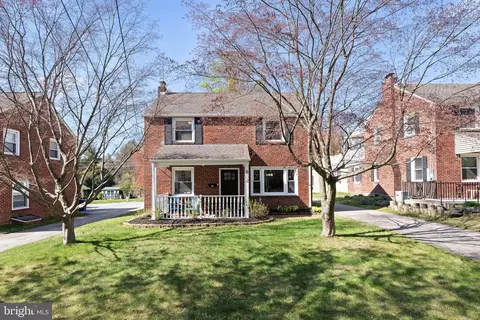 812 E Haverford Rd, Bryn Mawr, PA 19010