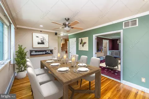 Dining - 308 Parham Rd, Springfield, PA 19064 photo 2 of 3