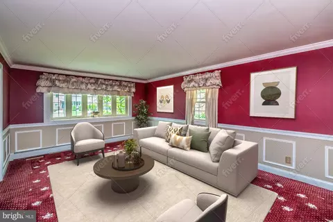 Living - 308 Parham Rd, Springfield, PA 19064 photo 4 of 9