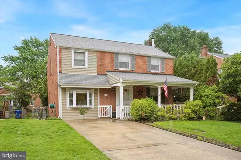 4 Sunnyhill Ln, Havertown, PA 19083