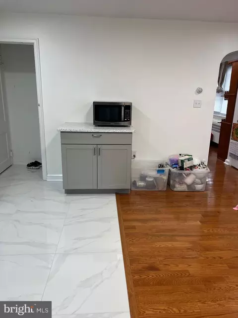 Entry Way - 363 Sherbrook Blvd, Darby, PA 19082 photo 2 of 2
