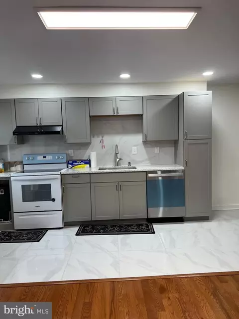 Kitchen - 363 Sherbrook Blvd, Darby, PA 19082 photo 2 of 3