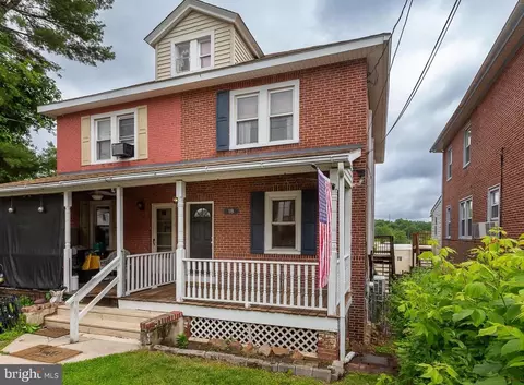 18 New Rd, Aston, PA 19014