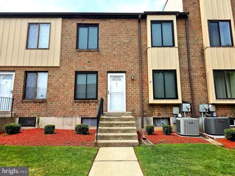 5200 Hilltop Dr #BB-17, Brookhaven, PA 19015
