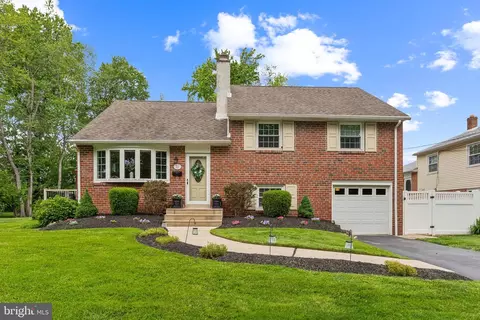622 Hutchinson Ter, Holmes, PA 19043
