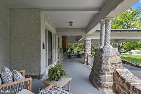 Exterior - 234 E Beechtree Ln, Wayne, PA 19087 photo 6 of 7