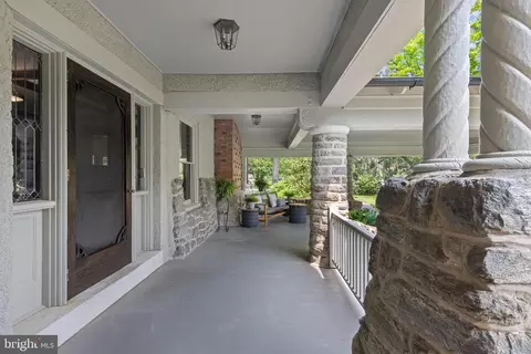 Exterior - 234 E Beechtree Ln, Wayne, PA 19087 photo 5 of 7