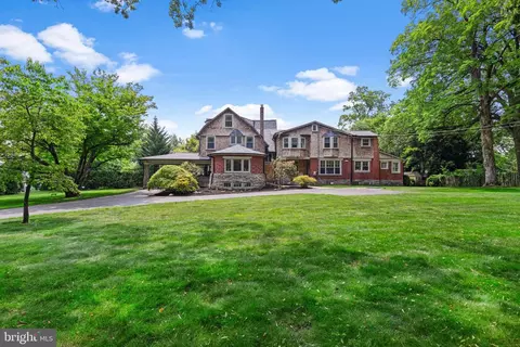 Exterior - 234 E Beechtree Ln, Wayne, PA 19087 photo 1 of 7