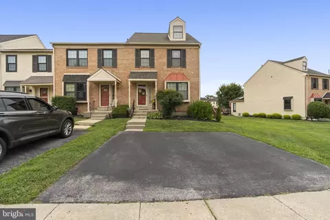 25 Ruth Rd, Brookhaven, PA 19015