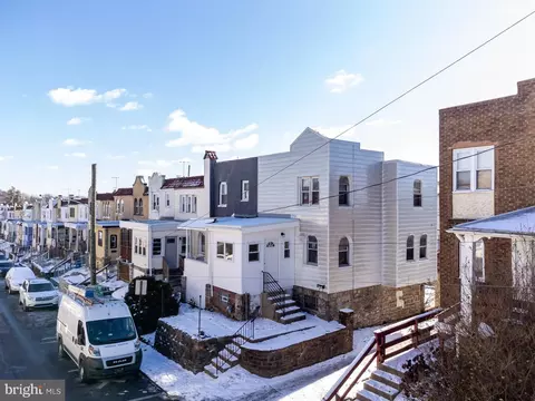6982 Clinton Rd, Upper Darby, PA 19082