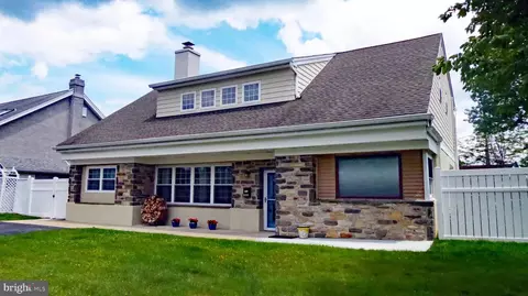 2155 Mary Ln, Broomall, PA 19008