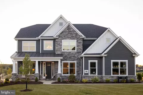 106 Eagle Dr, Broomall, PA 19008